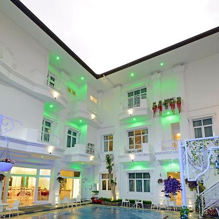 Sahira Butik Pakuan Syariah Hotel Bogor Esterno foto